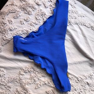 LULI FAMA BRAZILIAN BOTTOM REVERSIBLE